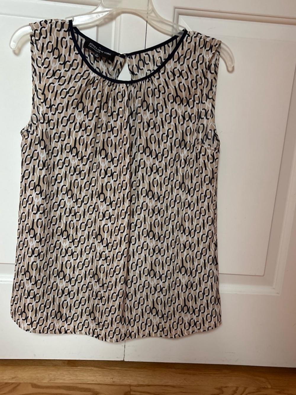Jones New York Beige and Black Sleeveless Printed Camisole